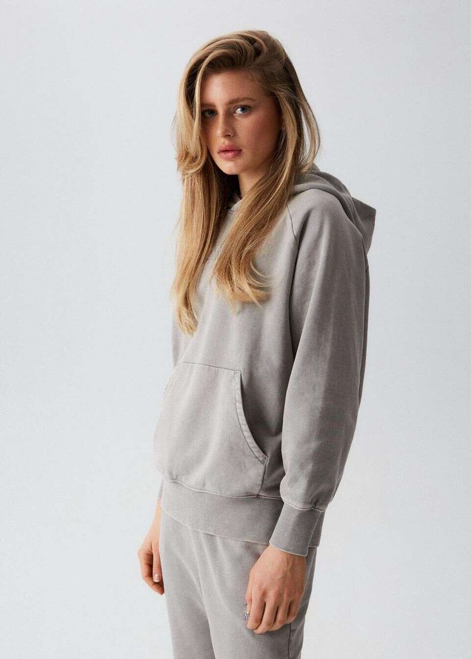 Luźna bluza bawełniana oversize z kapturem