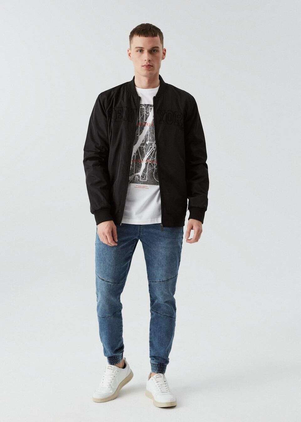 Jeansy o kroju typu jogger