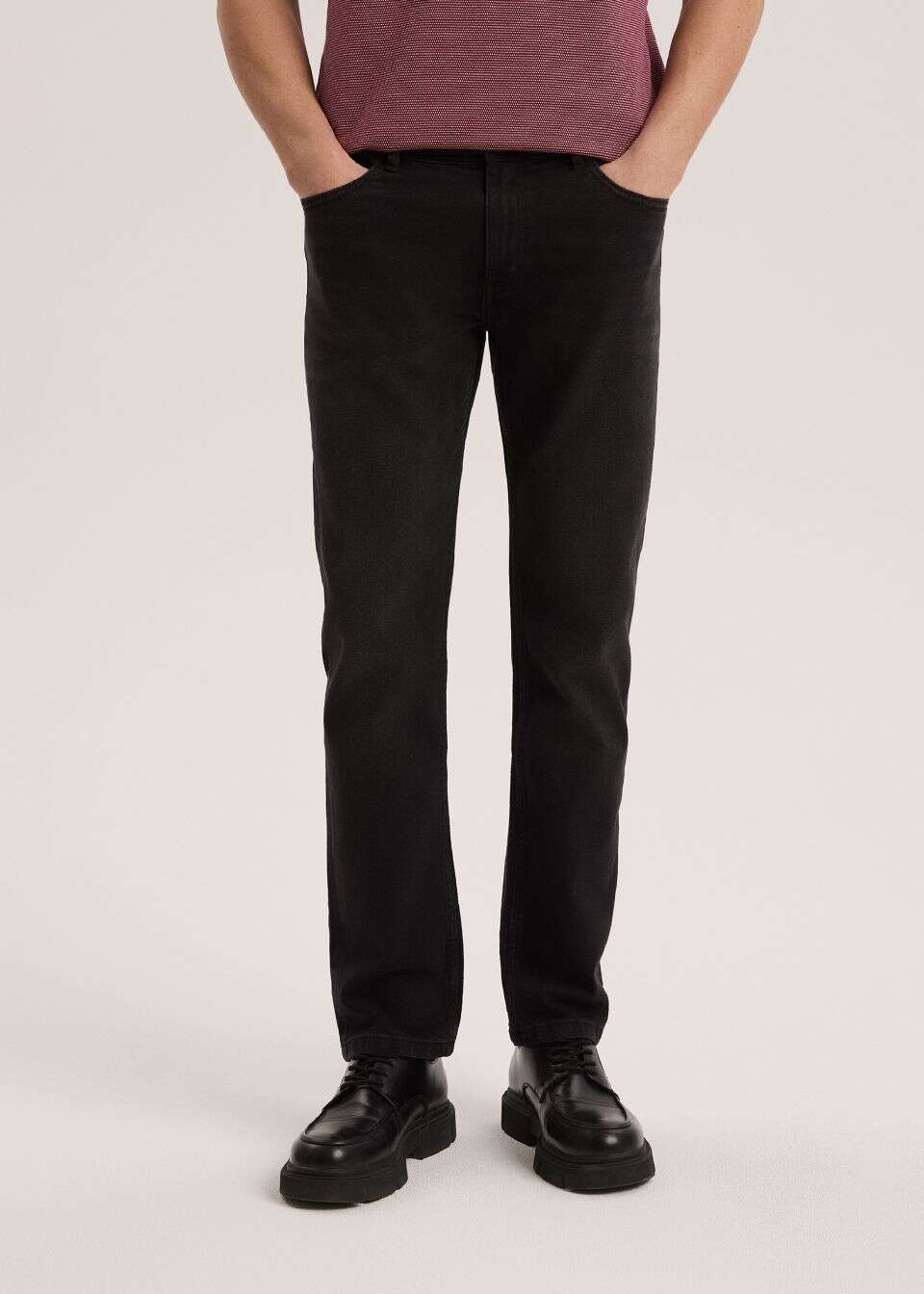 Klasyczne jeansy o kroju regular fit