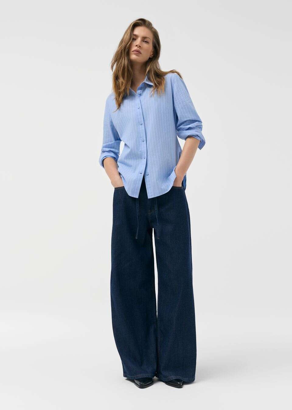 Jeansy damskie loose fit z dodatkiem lyocellu