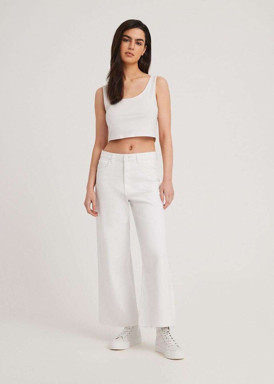 Jeansy wide leg z wysokim stanem