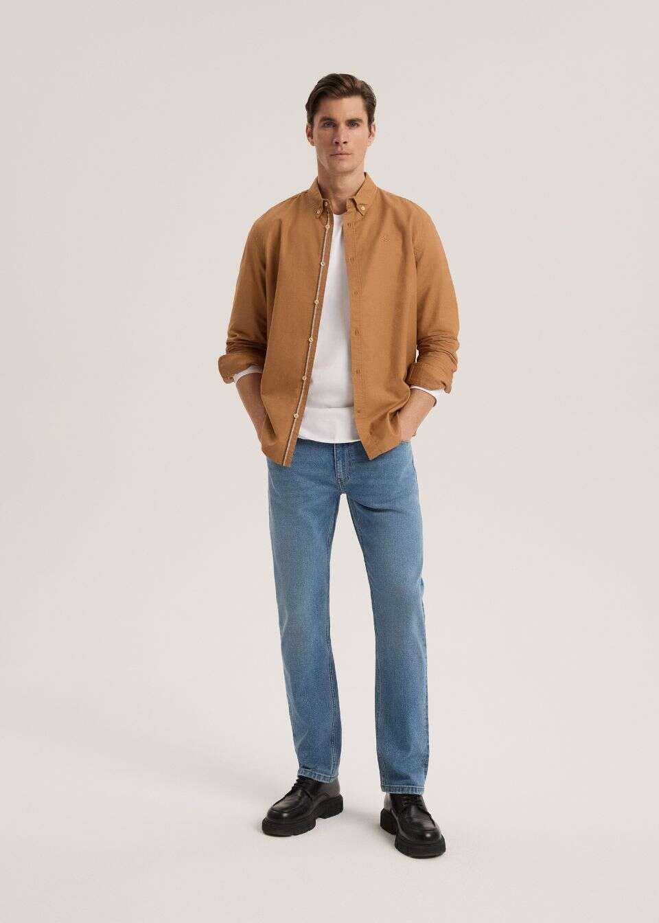 Klasyczne jeansy o kroju regular fit