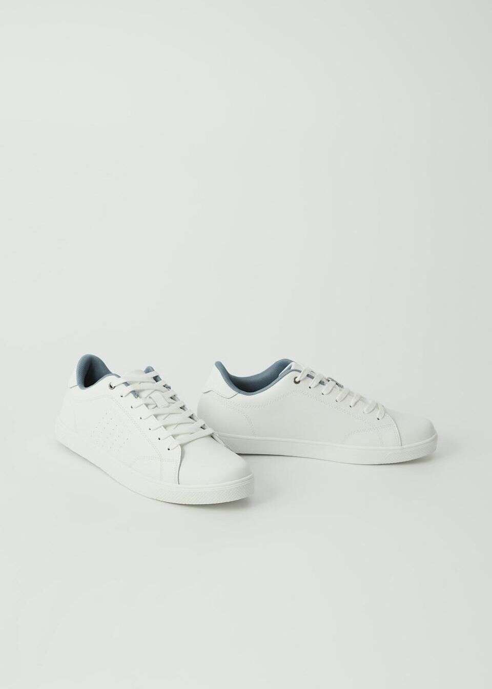 Sznurowane męskie buty sportowe