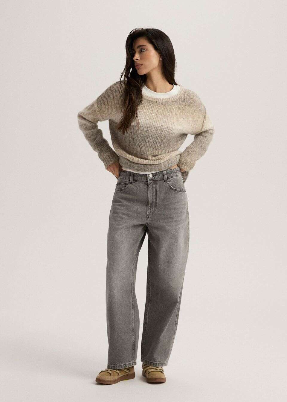 Jeansy damskie o kroju tapered