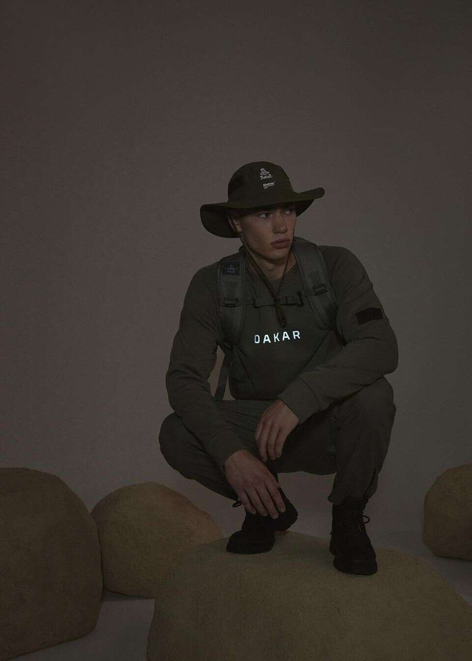 Klasyczna bluza reglan z odblaskami z kolekcji DEXT DAKAR