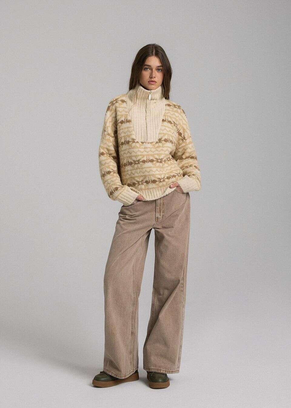 Jeansy wide leg z kolekcji CLTN