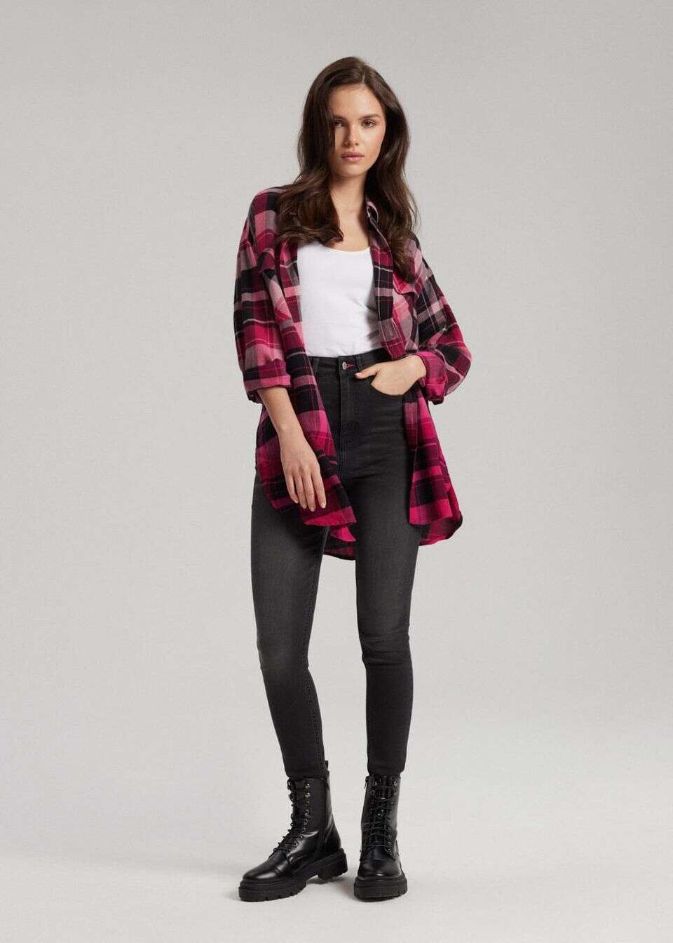 Jeansy skinny modelujące sylwetkę