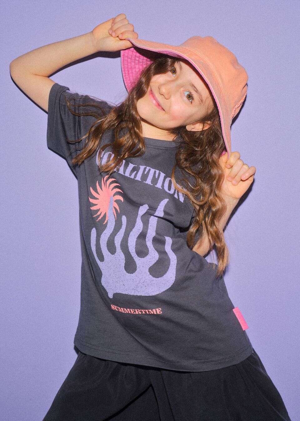 Dziecięcy t-shirt z kolorowym nadrukiem