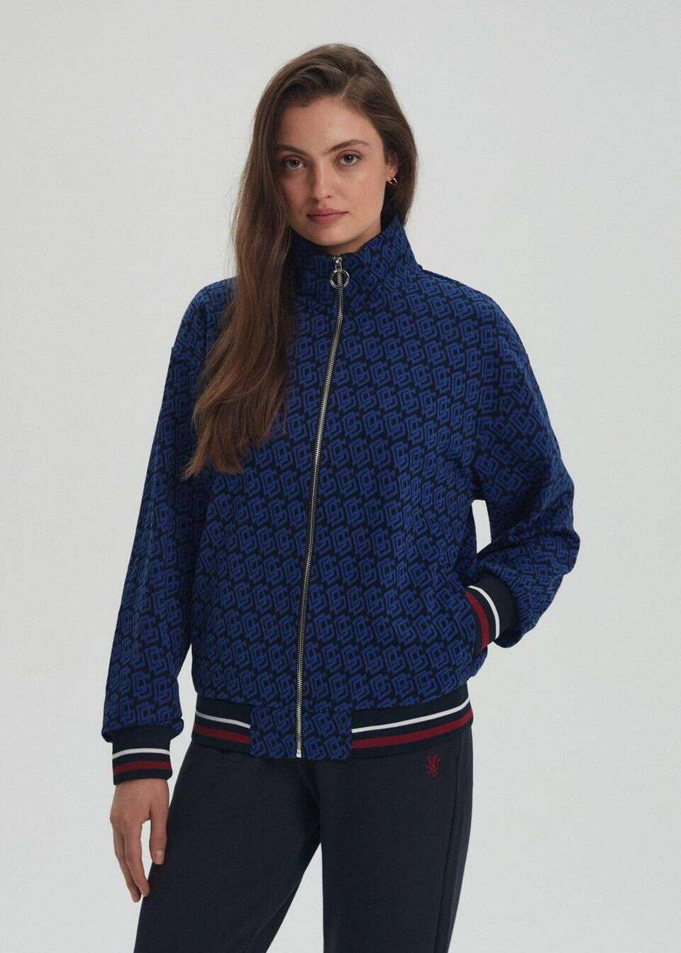 Modowa bluza dresowa damska na zamek