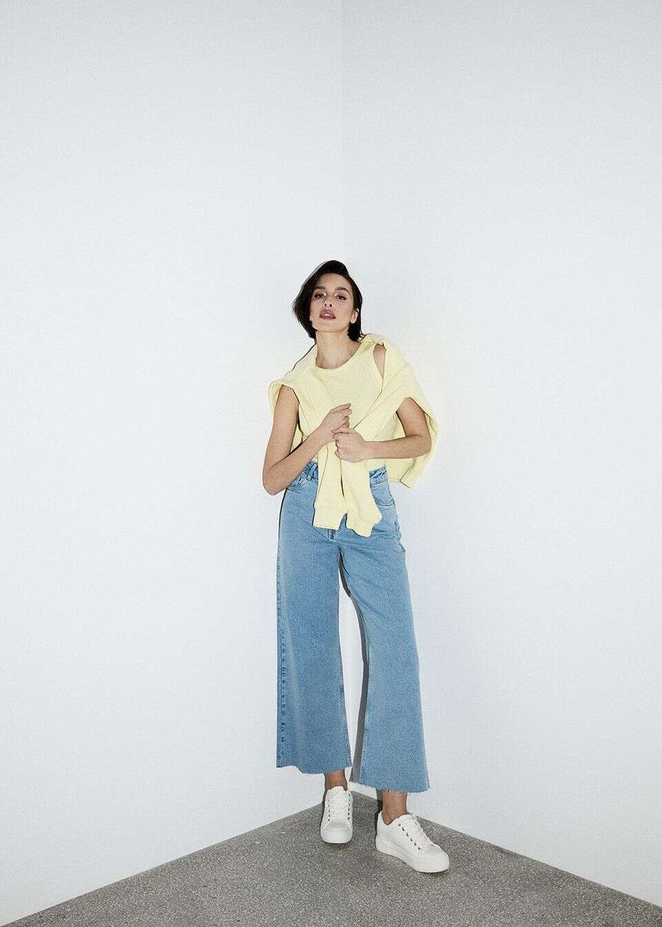 Jeansy wide leg z wysokim stanem