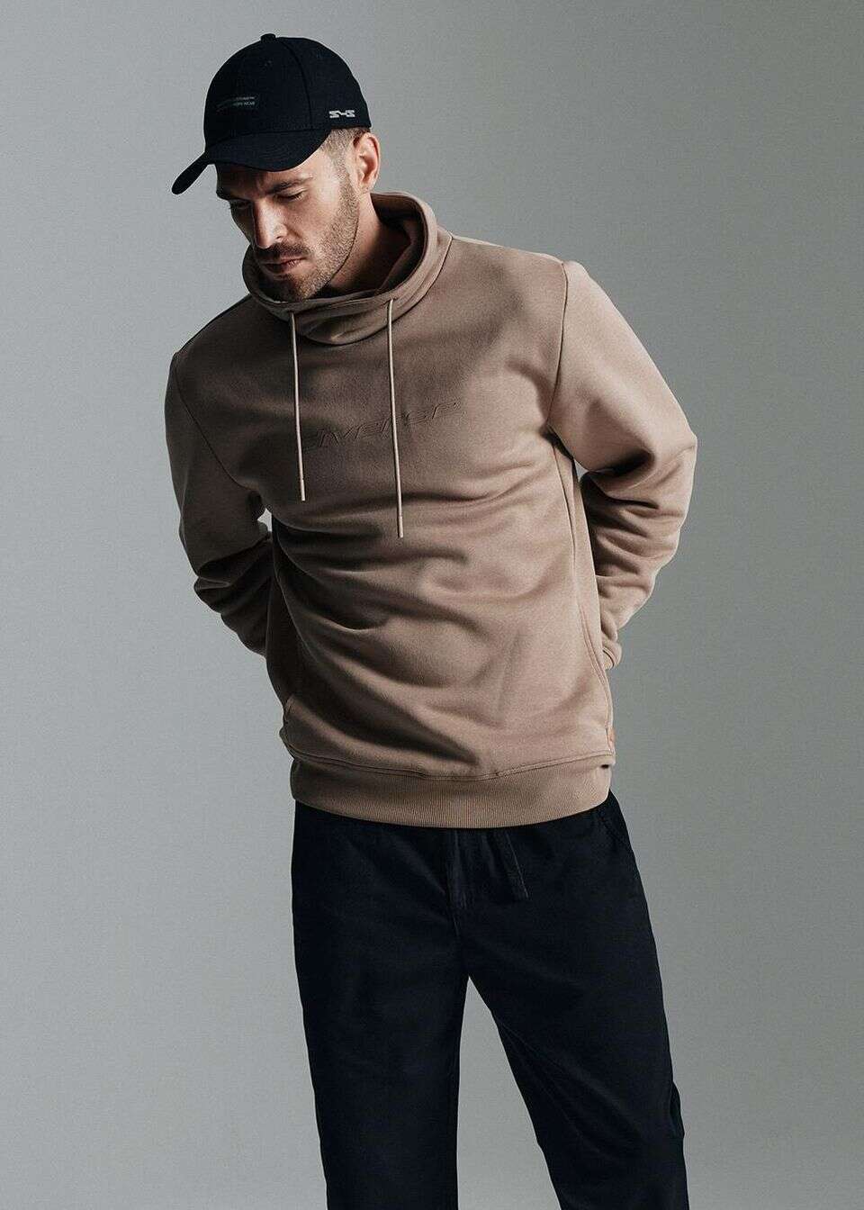 Bluza z kołnierzem z wysoką stójką