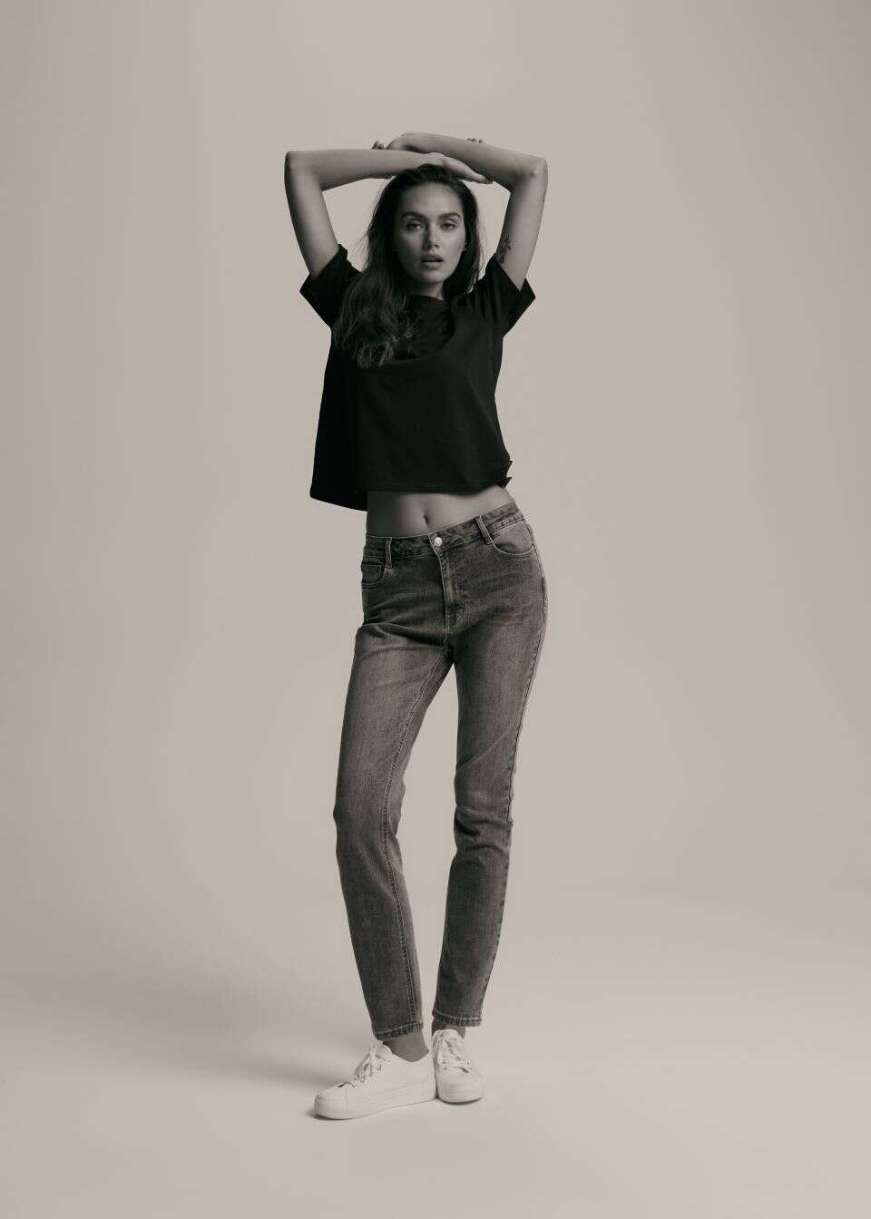 Jeansy damskie slim fit z wysokim stanem