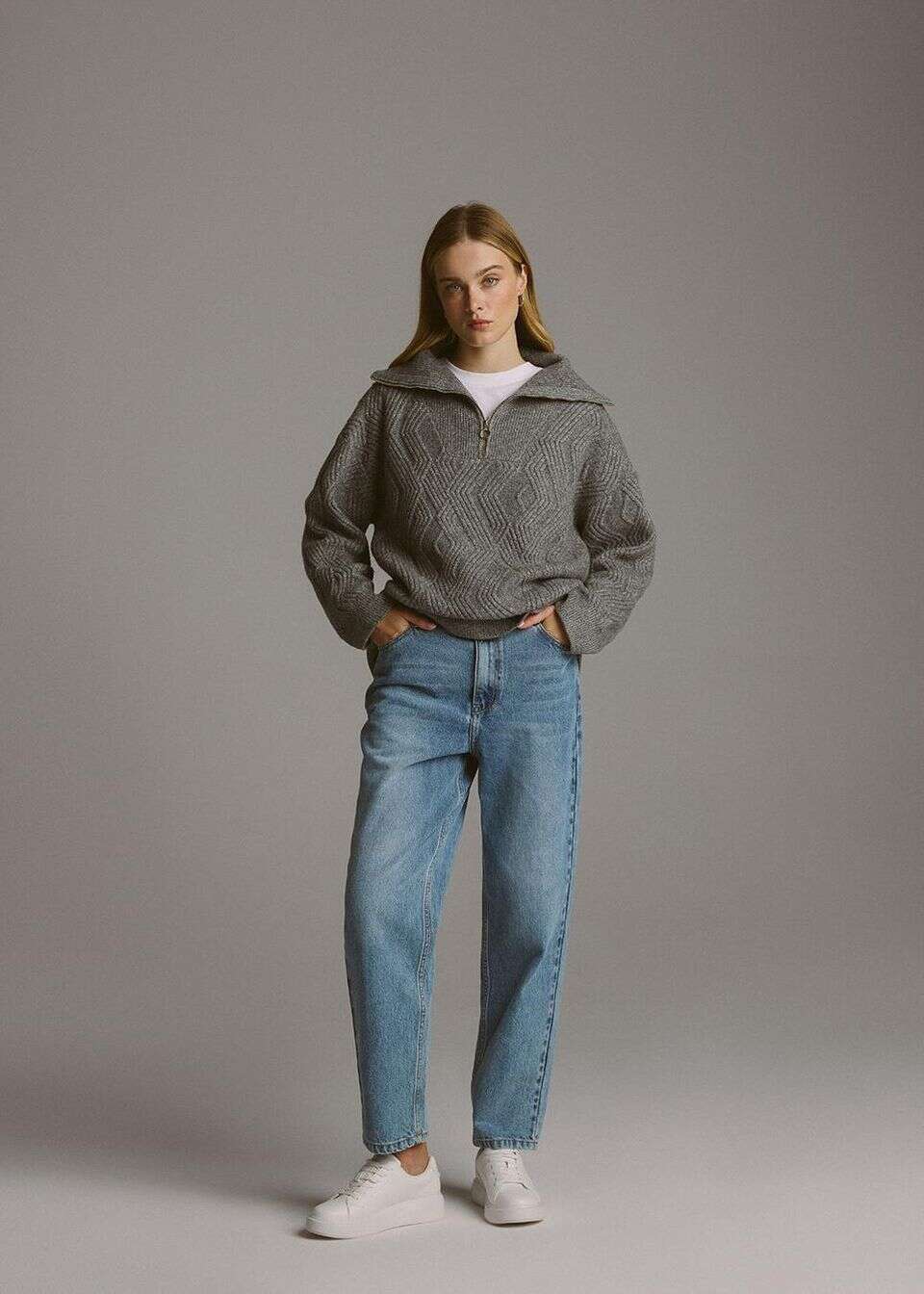 Jeansy mom fit z wysokim stanem